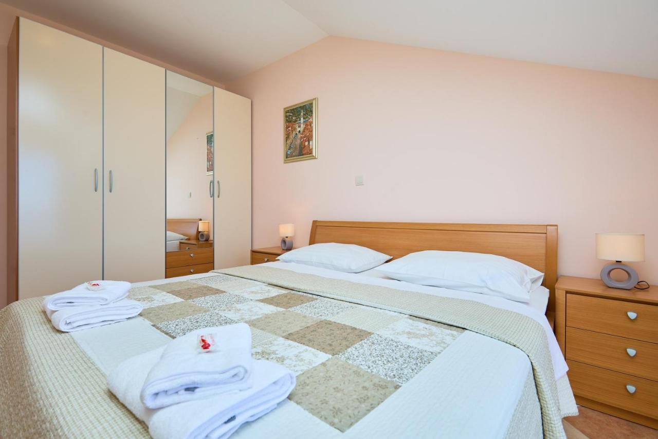 Helton Seaview Apartments Orasac Exterior foto